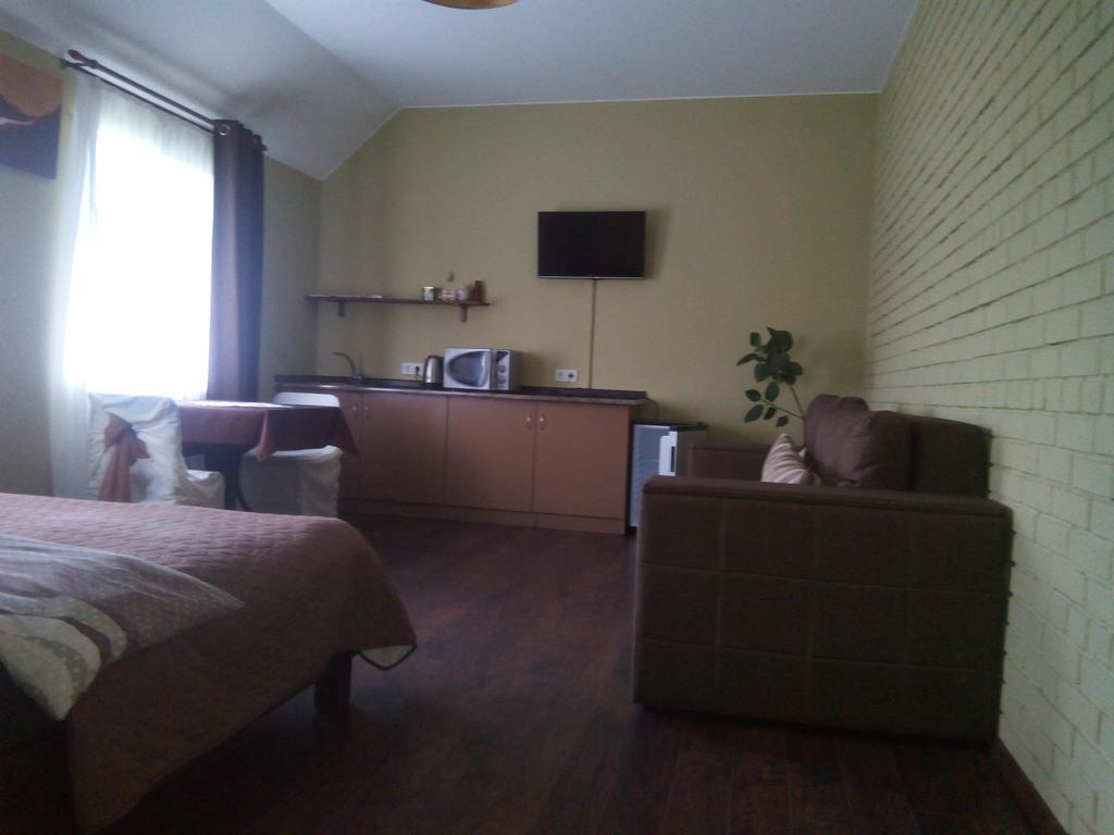 Guest House Na Golovatogo Boryspilʼ Extérieur photo